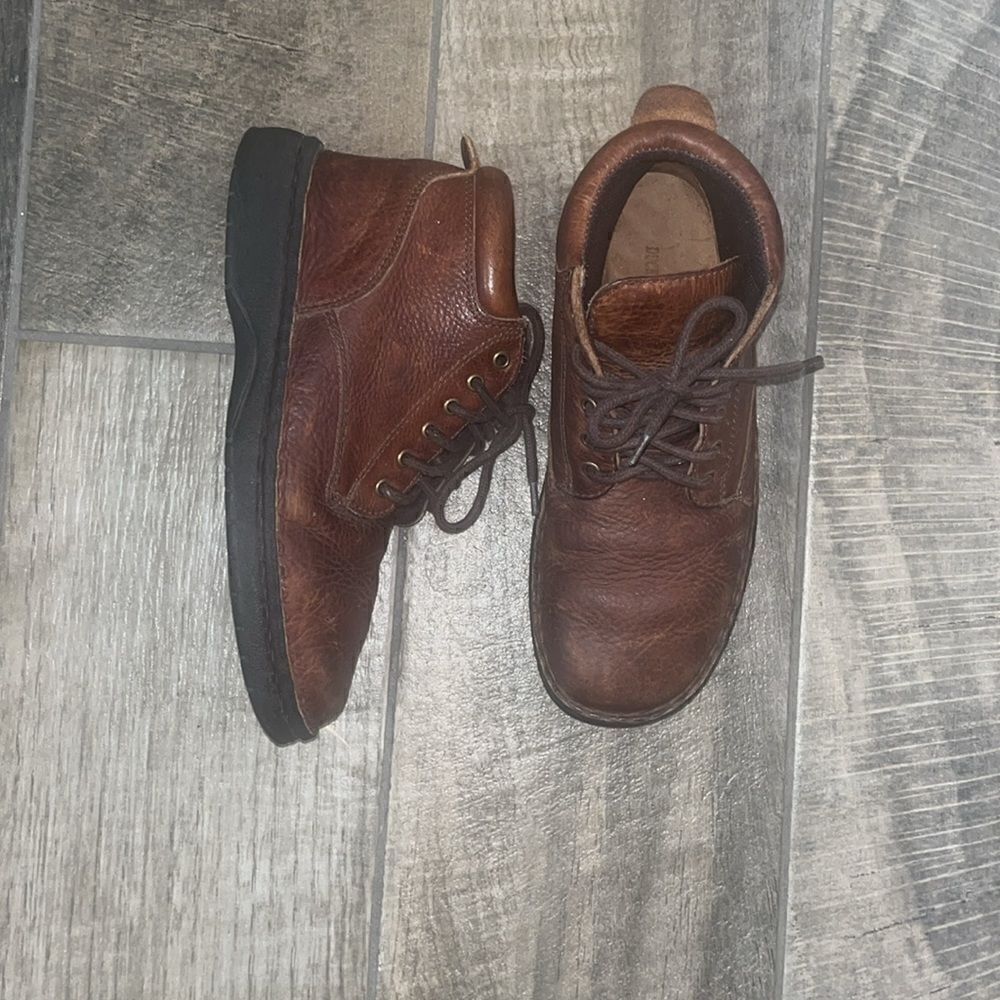 Vintage rugged Duck Head brown leather boots